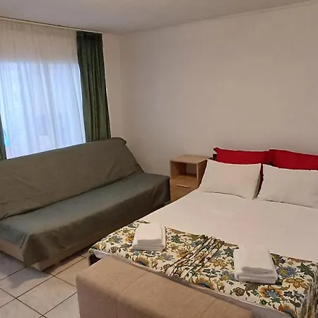Pensión Casa Sergiu *